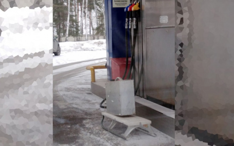 «Бензин снова подорожал»: пензенцев позабавила «заправка» саней