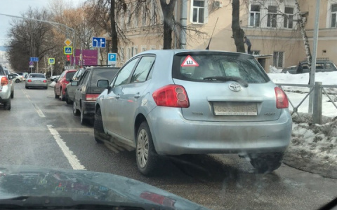 «Кто так паркуется?»: пензенцы снова жалуются на автолюбителей