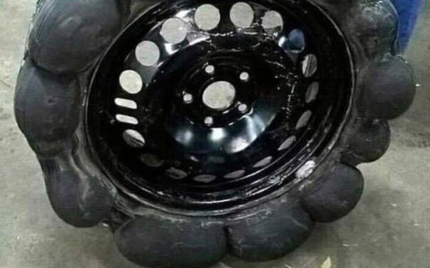 Фотоновость: колесо машины пензенского автолюбителя превратилось в цветок