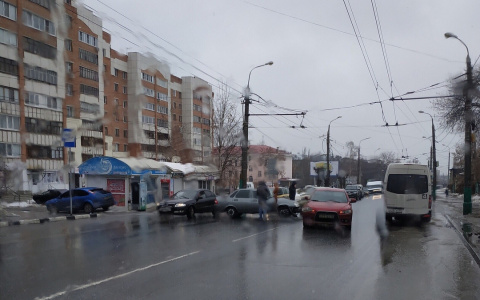 В Пензе на Калинина произошло массовое ДТП