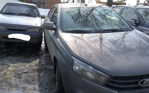 Фотоподборка неудачных способов парковки в Пензе