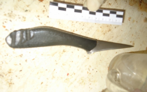 В Пензенской области мужчина до смерти "истыкал" возлюбленную вилкой и ножом