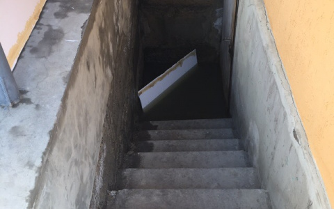 "Бассейн в доме": жители Пензенской области ужаснулись от затопленного подвала