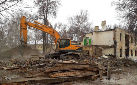 В Пензе планируют расселять из аварийного жилья более пятисот человек в год