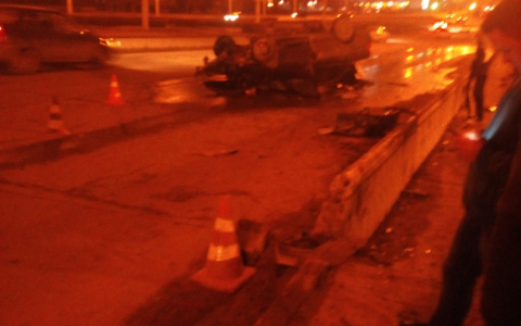 Автомобиль вдребезги: в Пензе в жутком ДТП пострадали люди