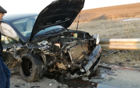 Машины превратились в груду металла: в страшном ДТП под Пензой пострадали два человека