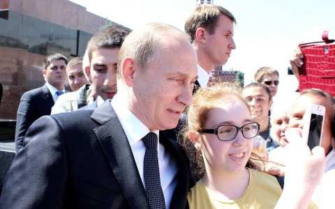 Чем пахнет власть Путина? – аромакологи о выборе парфюма политиков и королей