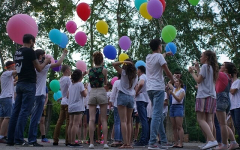 "Об этом нельзя забывать" - пензенские выпускники о минуте молчания на их празднике