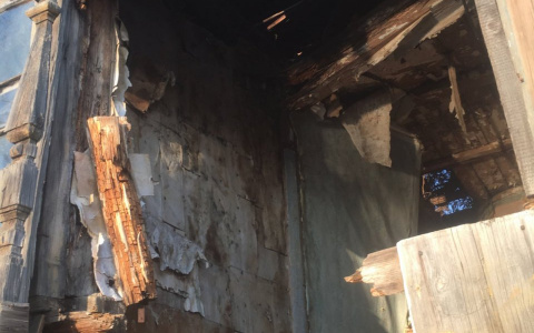 "Может быть пожар": пензенцы боятся за свою жизнь из-за заброшенного дома