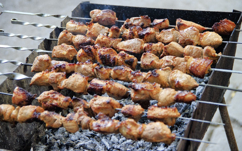 "Пенный и мятный": несколько универсальных маринадов шашлыка для пензенцев