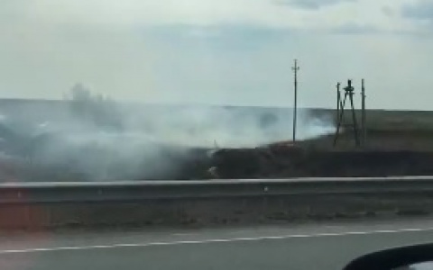 Пензячка: " В Константиновке горят поля рядом с заправкой!"