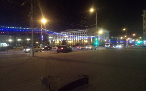 В Пензе к майским праздникам включили иллюминации