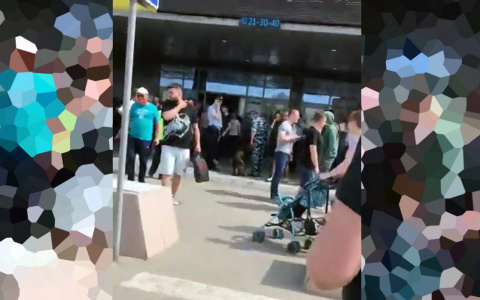 Из торговых центров Пензы спасатели эвакуируют людей