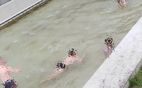 Фотоновость: фонтан в Пионерском сквере превратился в бассейн?