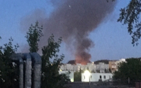 «Полыхает со всех сторон»: в Пензе в районе Бугровка произошёл страшный пожар