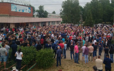 «Почему надо было устраивать самосуд?»: цыгане высказали свою версию конфликта в Чемодановке