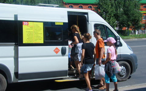 В Пензе водителей маршруток обяжут надевать светлые  рубашки и брюки