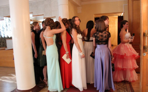 Пензенских выпускников не будут выпускать из школ