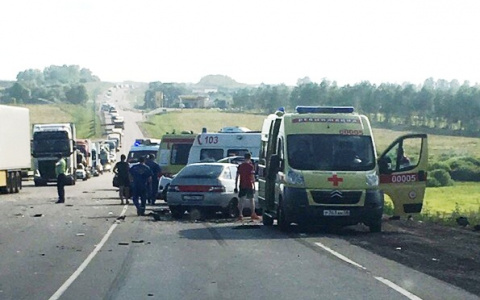 Видео: под Пензой произошло страшное ДТП с участием 5 машин