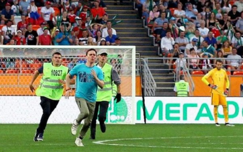 Пензенец, выбежавший на поле: "Я бы не простил себе, если бы этого не сделал!"