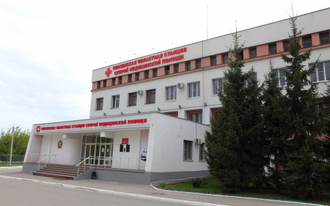 В Пензе медикам "скорой" повысят зарплату и купят новые реанимобили