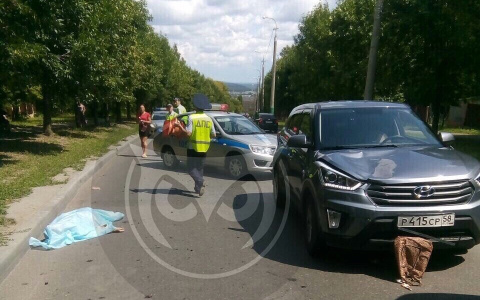 "Резко выбежала на дорогу": иномарка насмерть сбила пензячку