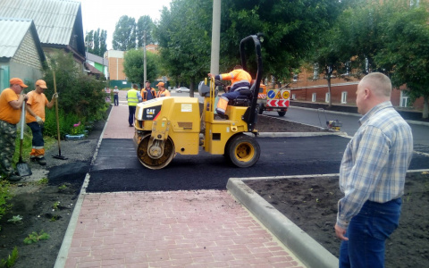"Чтобы вода в дома не затекала": общественники помогают пензенцам с ремонтом дорог