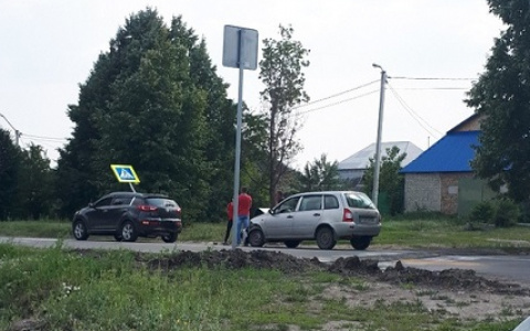 В Пензе произошла авария на улице Мереняшева
