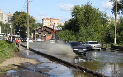 «Во всем виновата гравитация»: в Росгидромете назвали причину самого холодного лета