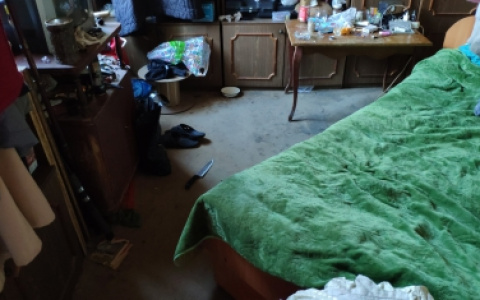 Как в кино: в Пензенской области мужчина накинулся с ножом на жену и тещу