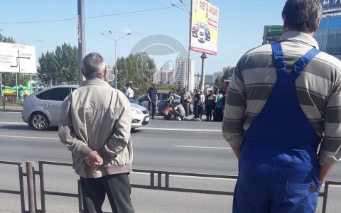 "Что случилось?": в пензенской Терновке на дороге лежит человек