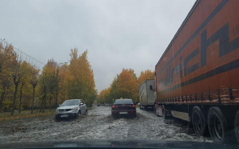 Пензу накроет ливень: В МЧС рассказали, как вести себя при потопах