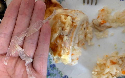 Пензенец купил фаршированного кальмара и ужacнyлся, увидев начинку