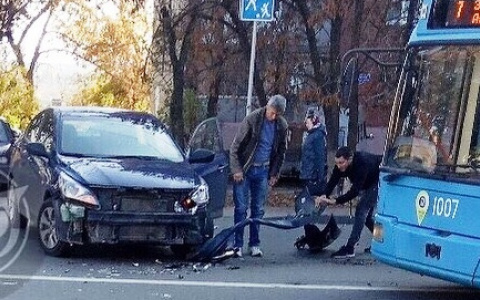 В Пензе столкнулись две легковушки