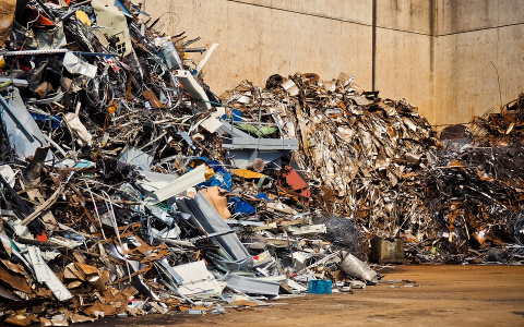 Гибнут, срок"мотают", но все равно воруют: пензенцы зарабатывают на металле