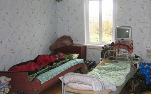 Досмеялись: в Пензенской области мужчина наказал топором за шутки