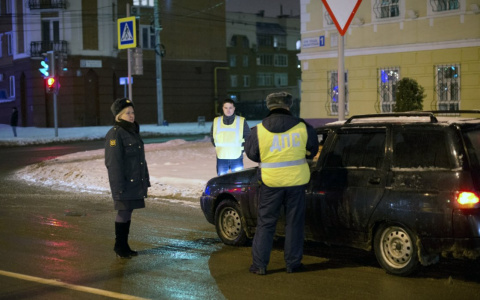 «Дыхните»: ГИБДД сможет проверять водителей на алкоголь сразу после остановки