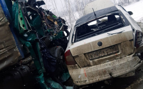«Ангелы-хранители поработали»: появились новые фото с места страшной аварии в Пензенской области