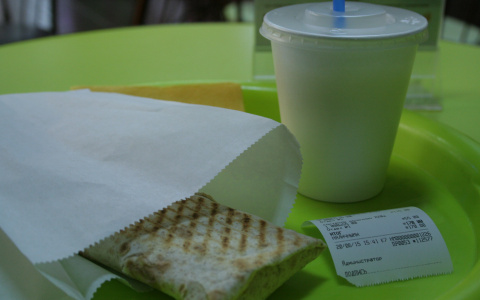 Едим эту «помойку» дома: пензенцам назвали самую опасную пищу