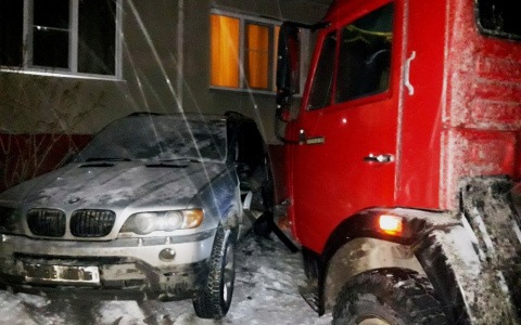 Под Пензой из-за аварии ограничили движение транспорта