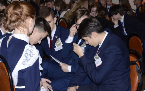 Школьники из Спутника признаны одними из самых умных в регионе