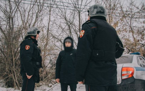 В Пензе пойман хулиган, который проткнул колеса у 25 авто