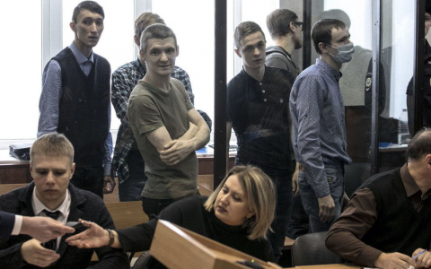 86 лет тюрьмы на всех: пензенцы о бесчеловечном вердикте суда по делу "Сети"