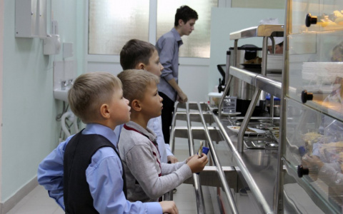 Кушайте, дети: Путин подписал новый указ о питании в школах