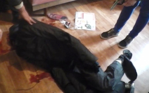 «Последний раз видел его живым»: сосед пришел в ужас от увиденного в окне