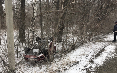 В Пензе машина оказалась в кювете