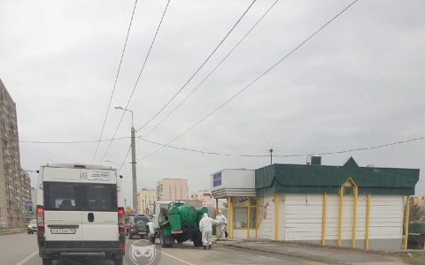 В Пензе проводят дезинфекцию остановок - видео