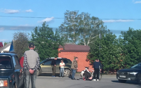 В Пензе автомобиль сбил велосипедиста