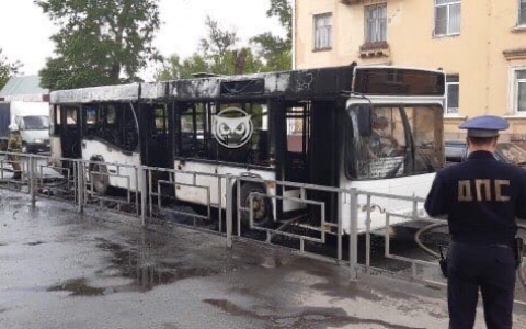 Что стало со сгоревшим в Пензе автобусом? - фото