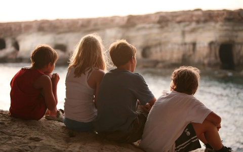 Энергетики призывают школьников к безопасному поведению на улице